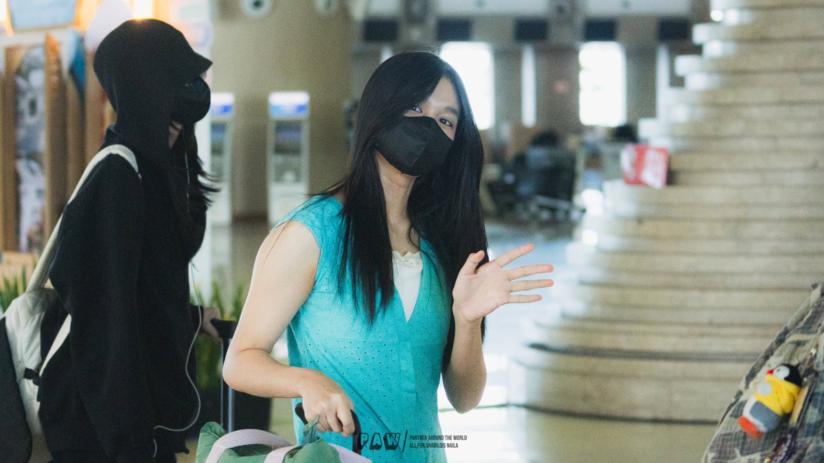 PAW090108's tweet photo. 090726 Safe flight! ✈️ @Nala_JKT48 #NALA #JKT48AirportFashion #PAW🐾 https://t.co/Z8QjUdq04V