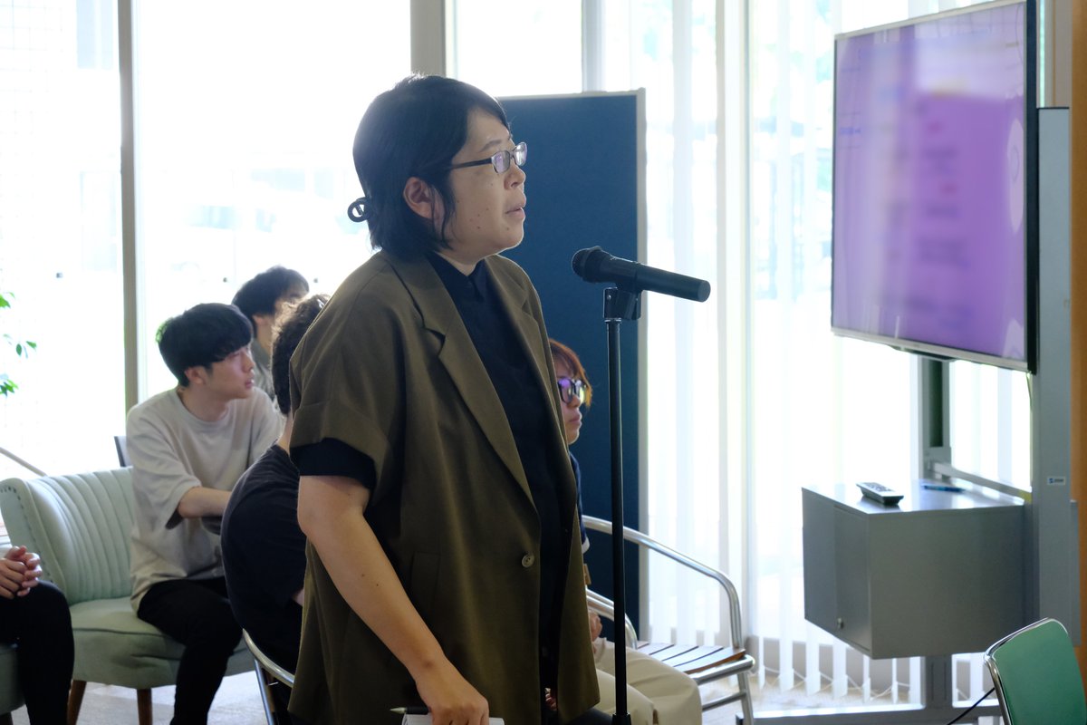 IRCMS_KU's tweet photo. Today's WIM (Weekly IRCMS Meeting) was presented by Prof. Kenichi Miharada.
The engaging presentation sparked a lively Q&amp;A session, with many questions from the audience! 💡 💡 💡

 #ircms #kumamotouniversity https://t.co/NaOFTQqnIH