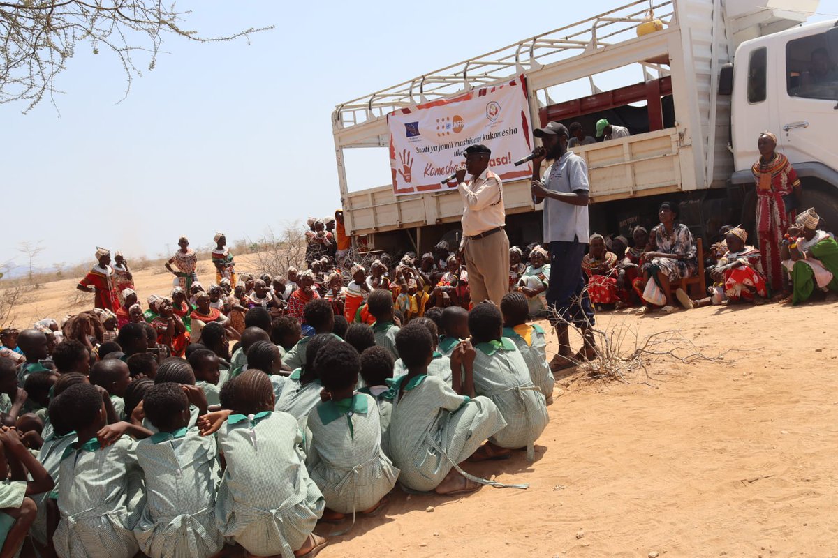 BsiKenya's tweet photo. 'What factors influence a woman's acceptance within her community?' The Born Perfect Caravan in Sakardala Village championed positive cultural values that protect the rights, dignity, and wellbeing of women and girls, with support from @EUinKenya and @UNFPAKen.

#KomeshaFGMSasa https://t.co/GRBh1aA2mC