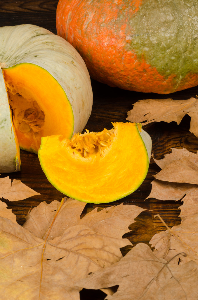 BjrnsenPeter's tweet photo. The first autumn breeze brings pumpkin spice vibes and cozy sweater weather https://t.co/PMQZaY6jym