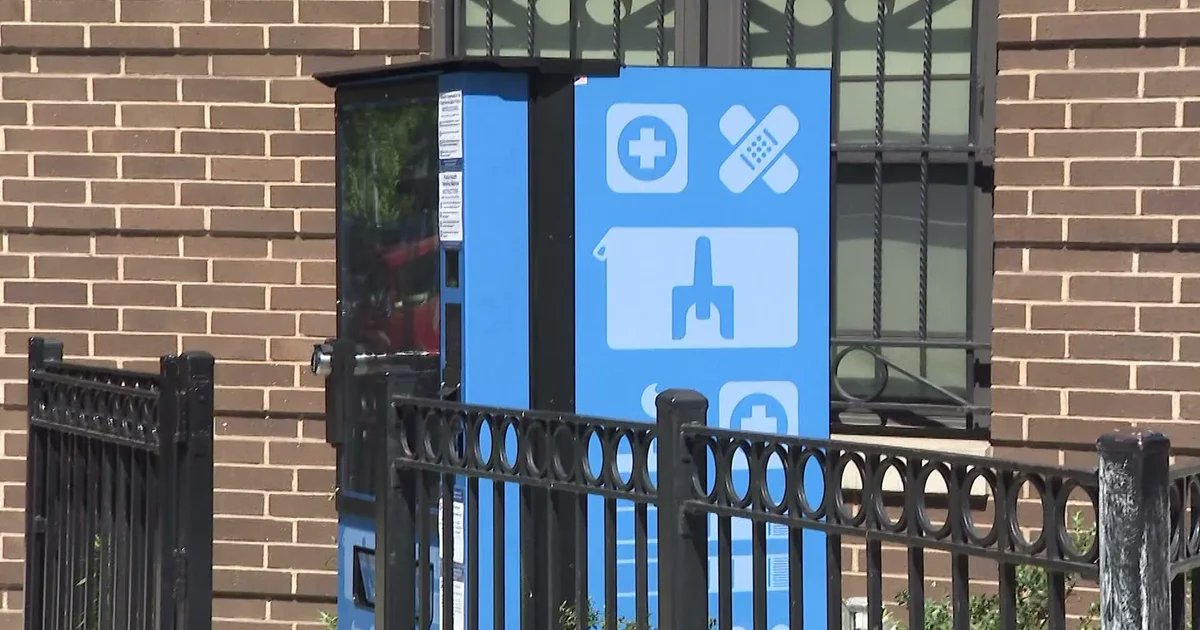 MamdaniFeed's tweet photo. 🚨BREAKING: Zohran Mamdani is expanding 24/7, free public health machines to Staten Island, building on a successful program that helped reduce local overdose deaths by 49%. https://t.co/Q587L3bHFe