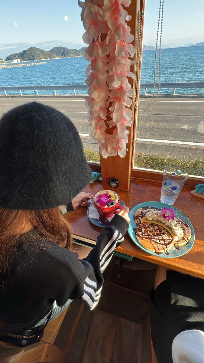 j2lgs's tweet photo. 今日夜暇だから会える人いたらー♡♡
この前友達と行った時アサイー✨
 #岡山  #おかやま  #p https://t.co/ujwvYlJt5c