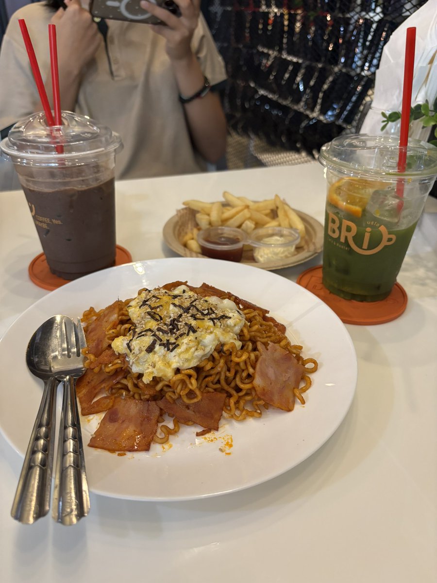 rhea_aah's tweet photo. มาเก็บปจวกบุ๋นละน้าา🥰

#BB0UNDay 
#bb0un 
@bb0un 
@Briocafehostel https://t.co/b8RVI3KfYs