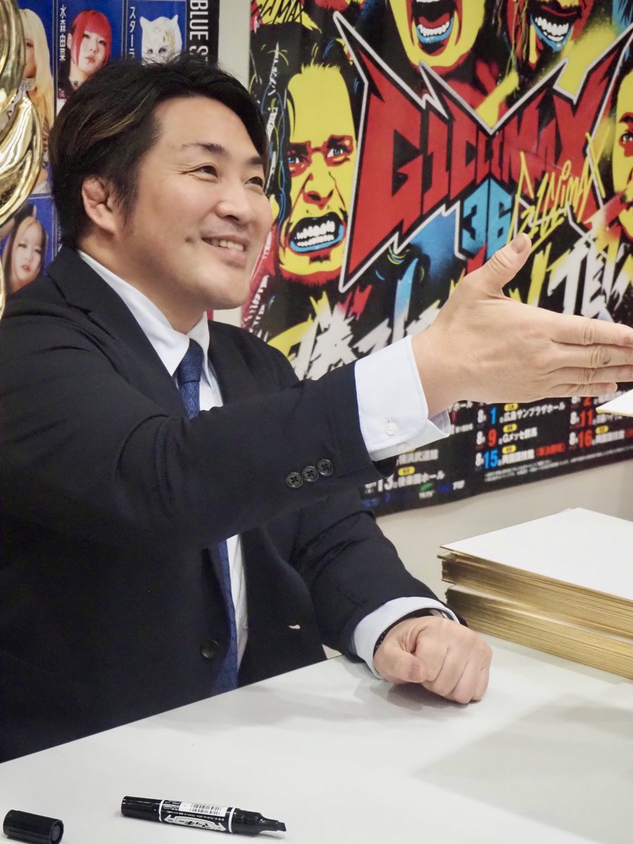 leo_ole8's tweet photo. 横顔にも定評のある棚橋さん☺️

#njpw #棚橋弘至 #G1CLIMAX36 #京王百貨店 https://t.co/22mHN4Awj2