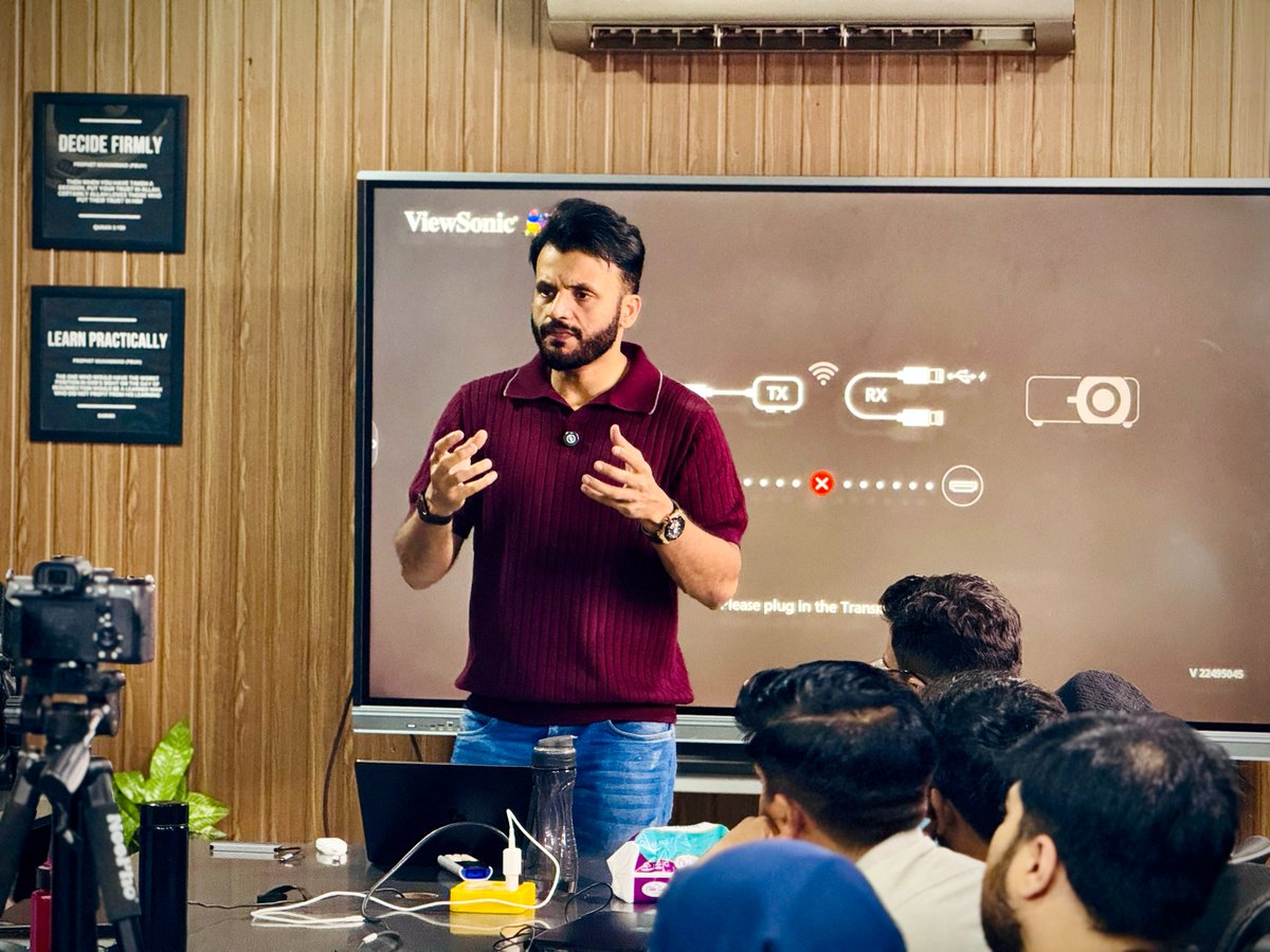 IrfanMalikAI's tweet photo. An internal session was conducted at @Xevensolutions1 on creating professional designs faster using AI tools.

#AI can help us write, design, research & organize ideas but the real skill is learning how to make it work for us.

The strongest teams never stop learning. Every new skill shared makes everyone better and keeps us ready for whats next!