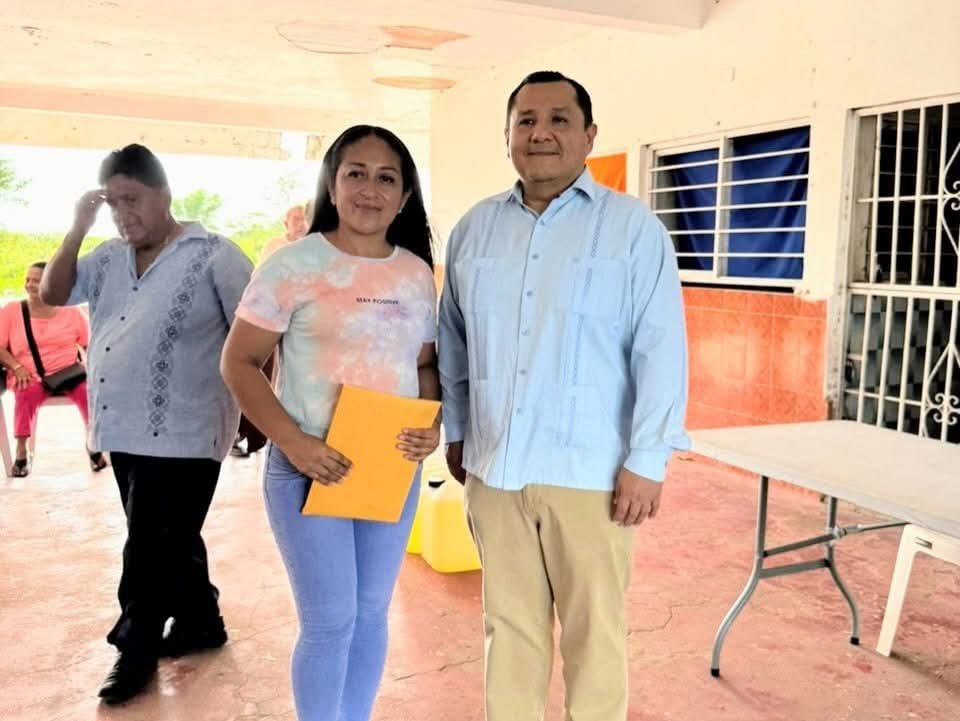 conectadostab's tweet photo. "Nos sumamos al esfuerzo que realizan mujeres y hombres de la ranchería “El Espino”, para la limpieza del río que se encuentra obstruido por la presencia de lirio, esta problemática afecta a pescadores y familias; ¡muy pronto habrán buenas noticias!": @JohnnyMRegidor. https://t.co/yhtPkDRRdA
