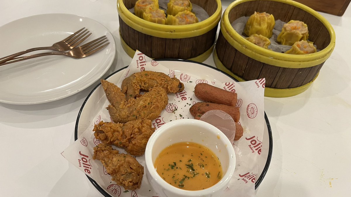 bungaceboll's tweet photo. paling enak inii 🤤 https://t.co/qaTHMsWTCy