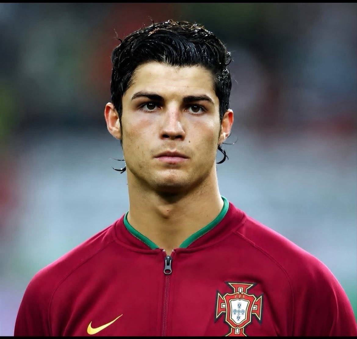 Utd__max10's tweet photo. 1. First player -to win FIFA Puskas Award winner (2009).
2.First player to win the Golden Boot in the Premier League, La Liga, and Serie A.
3.First player to win Player of the Month awards in four different top-flight leagues (England, Spain, Italy, and Saudi Arabia).
4.First Manchester United player to win the FIFA World Player of the Year award (2008).
5.First Manchester United player to win the European Golden Shoe (2008).
6.First player to win all four major English individual awards in one season (2007–08) PFA Players’ Player, PFA Young Player, FWA Footballer of the Year, and Premier League Player of the Season.
7.First player to win UEFA Club Footballer of the Year and the FIFA World Player of the Year in the same year (2008).
8.First player to win the Best FIFA Men’s Player award twice (2016 and 2017, after the award replaced FIFA World Player of the Year).
9.First player to win the Globe Soccer Best Player of the Year award six times
10.First player to finish as top scorer in the Premier League, La Liga, and Serie
