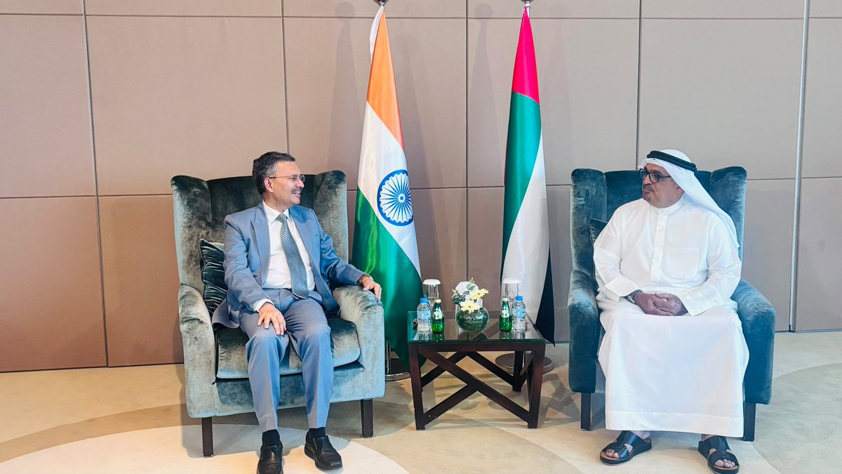 IndembAbuDhabi's tweet photo. Amb @d_mittal73 met H.E. Mohamed Ali Musabbeh Al Nuaimi, Chairman, RAK Chamber. 

Discussions covered enhancing bilateral trade, investment &amp; business partnerships between the two countries. 🇮🇳🇦🇪 https://t.co/f5XXhdq305