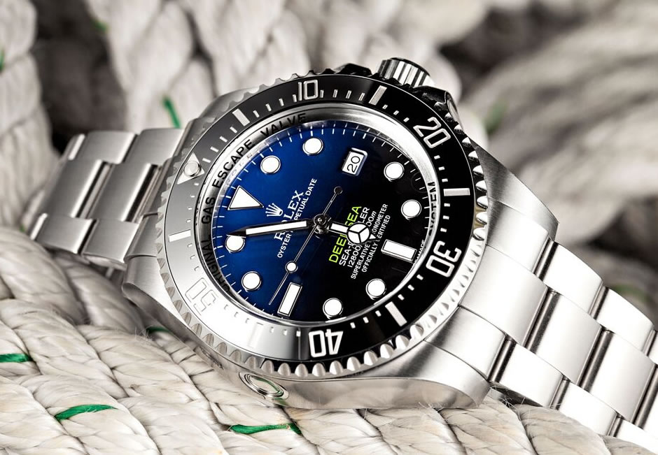 AtlantaWatches's tweet photo. Rolex Bezel Types: A Comprehensive Guide

Rolex timepieces are revered for their exquisite craftsmanship and timeless design. One of the most distinctive and essential features of Rolex watches is the bezel. The bezel serves functional and aesthetic ...

https://t.co/if63MHwgyn https://t.co/88tPUbpl7T
