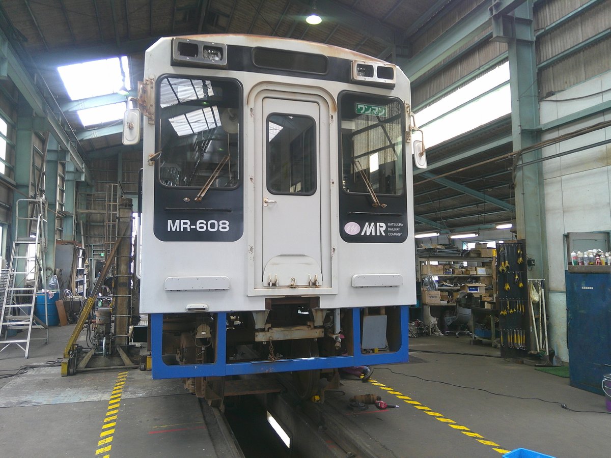keiojuukiseibi's tweet photo. 今年度から作業を委託いただきました。
松浦鉄道株式会社様の定期検査作業です。
写真は、車体上げと台車洗浄を行っている様子です。
この後、部品を外し事業所に運び整備します🔧

#京王重機整備 #京王重機 #松浦鉄道株式会社 #定期検査 https://t.co/Palw31Piq8