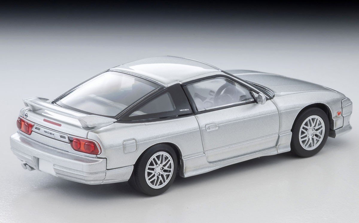 hobbysearch_mc's tweet photo. 【ミニカー予約開始】トミーテック トミカリミテッドヴィンテージNEO
1/64 LV-N385 日産 180SX Type X 1997年式
▼銀
https://t.co/yXR5qUyxan
▼黒
https://t.co/oLsnS9YKAs

#180SX #RPS13
TLVの180SXシリーズに後期型が登場！
新規金型を多く制作し、バンパーやサイドステップ、純正アルミを再現しています！
前期・中期との違いをお楽しみください。