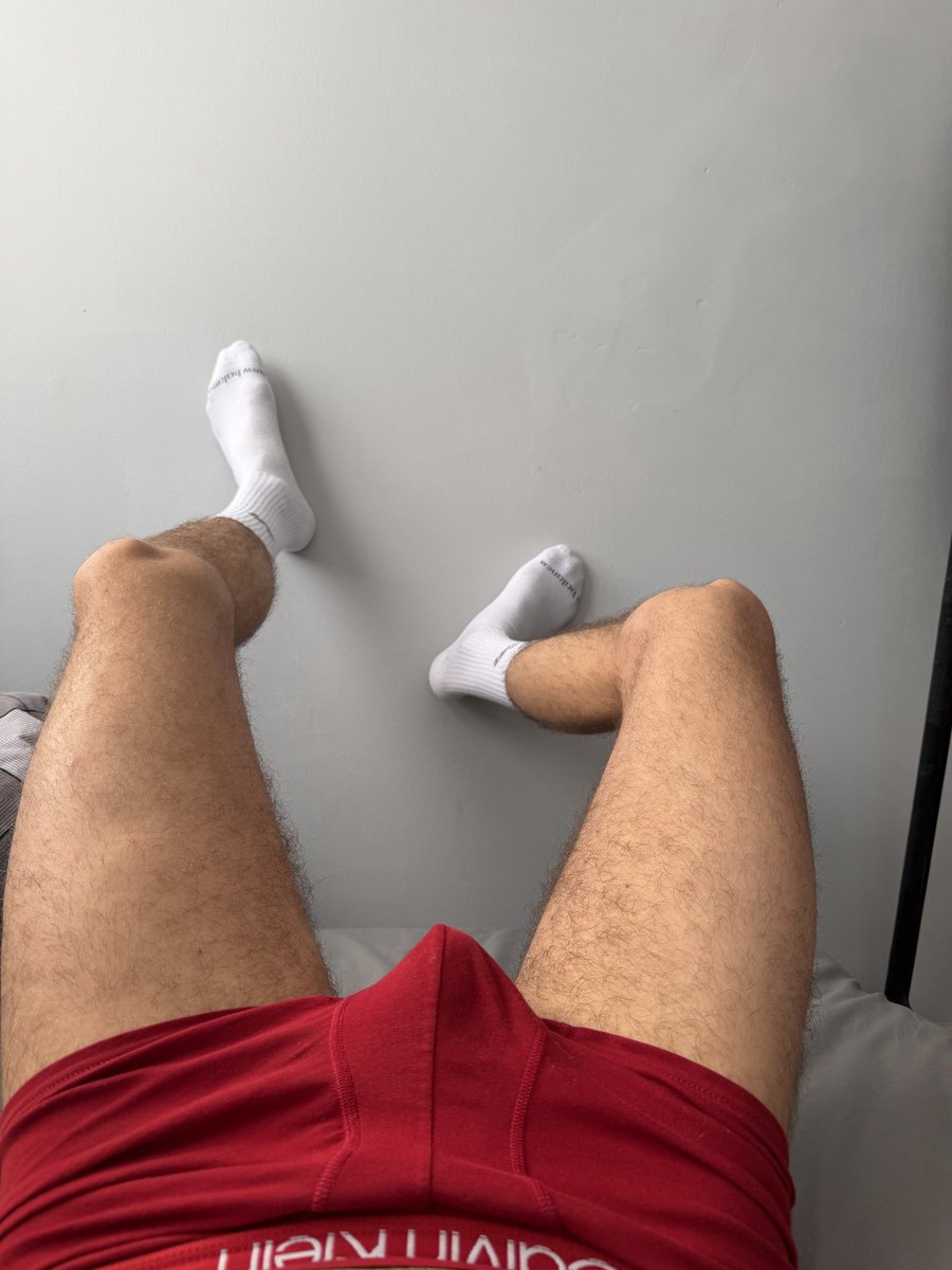 lukemaster97's tweet photo. Dzień dobry suki https://t.co/6AEHQCZHrQ
