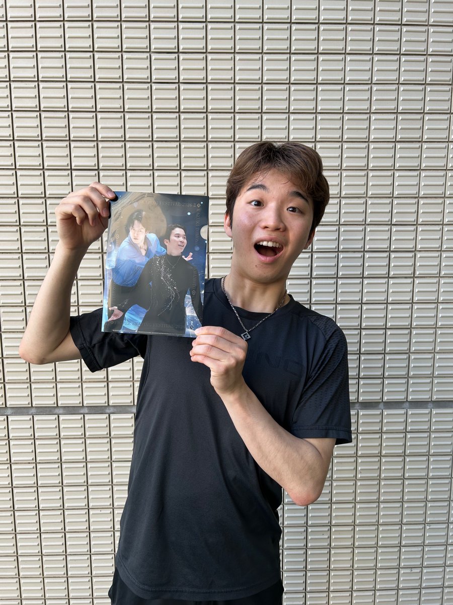 Colan_Totte's tweet photo. ／
協賛決定‼️ ⛸️
＼

#友野一希 選手 #山本草太 選手が出演する「浪速フィギュアスケートフェスティバル2026 Ⅱ」に協賛いたします。 

ご来場いただいた皆様へオリジナルクリアファイルをプレゼント‼️
お楽しみに👍 https://t.co/pTTQClBPak