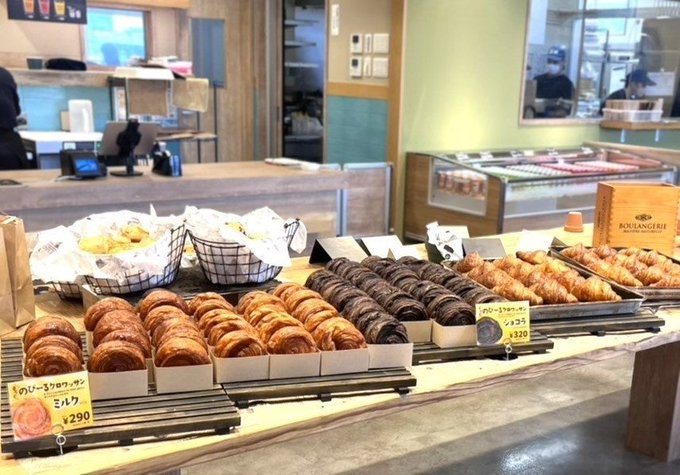 PRT_fukushima's tweet photo. 福島県初出店！「R Baker郡山店」グランドオープン
https://t.co/Pvj3pJ9fKs　@PRTIMES_JP https://t.co/dkrgfoWxFO