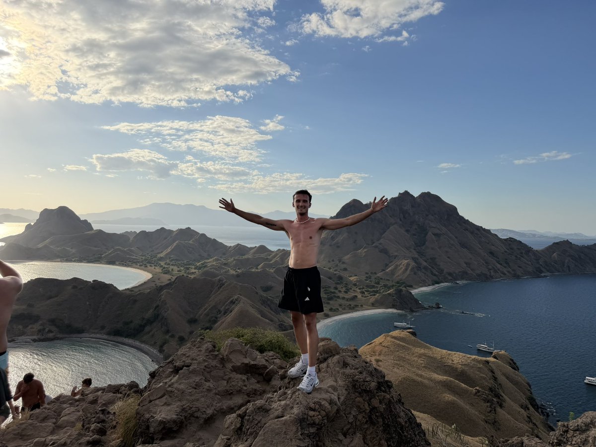 ivannnich's tweet photo. Palau Padar https://t.co/SJXnlH9sZm