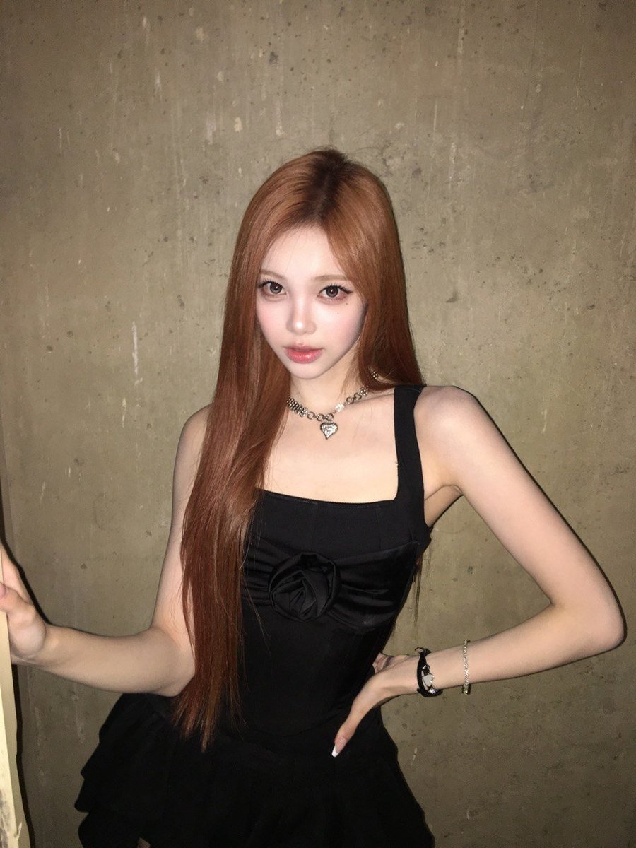 eunganian's tweet photo. haiii ntik 🖤___🖤

#이안 #IAN #イアン https://t.co/CwL7f5CRph