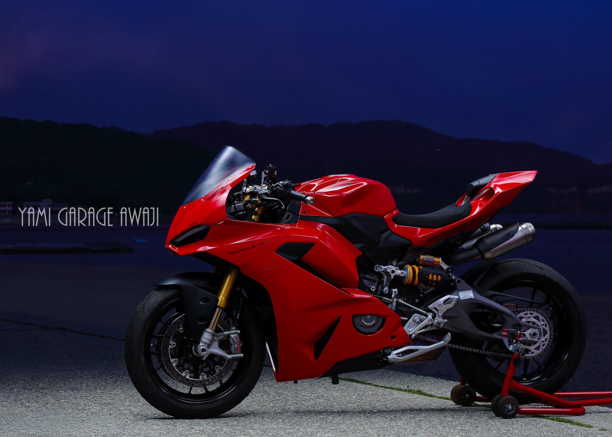 gaspyon's tweet photo. 2026撮影アーカイブ…
ドゥカティの２気筒
このバイクのリヤビューはヤバいく��いにカッコいいのです👍
(Camera Canon 5Dmk2) https://t.co/B8F2e50WDl