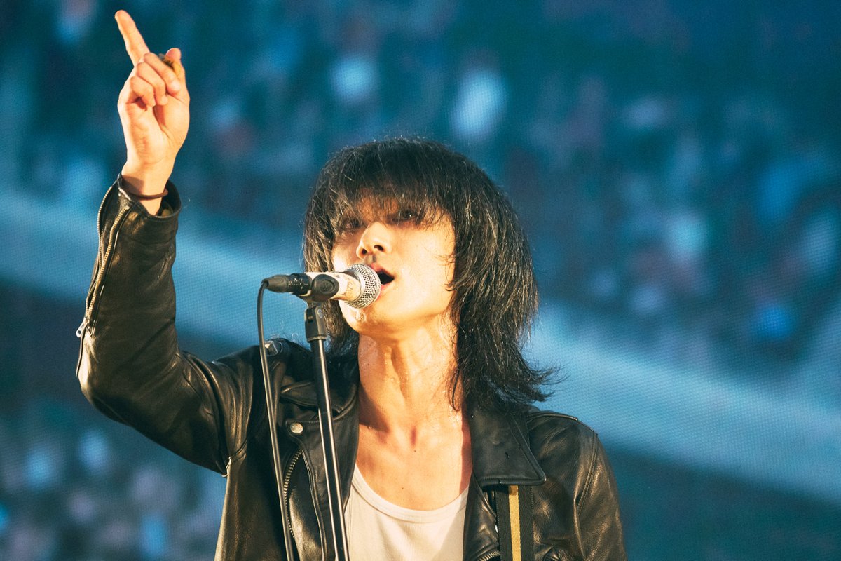 afoc_official's tweet photo. 【ツアー先行受付中】

a flood of circle TOUR
"#革命未遂の蝶が見る夢"

【ファミリーマート先行】
受付期間：07/15(水)23:59まで
https://t.co/FjvT4fnk9F

どなたでもご応募いただけます。
お近くの会場へぜひ遊びに来てください🦋 https://t.co/5B2Rq3QcZD