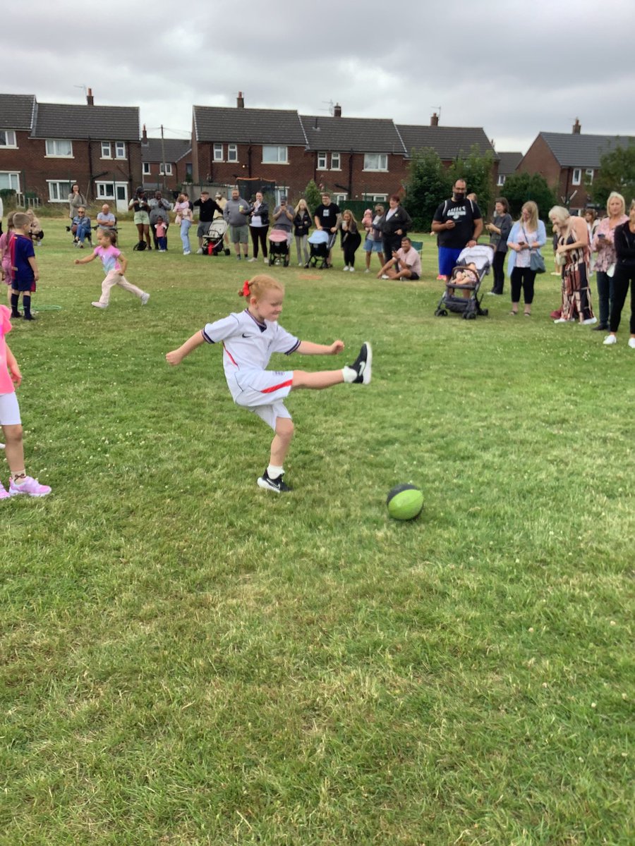 HasReception's tweet photo. Reception and @HasNursery had a fantastic time at Sports Day 🏆🥇 https://t.co/3o50BKjVNf