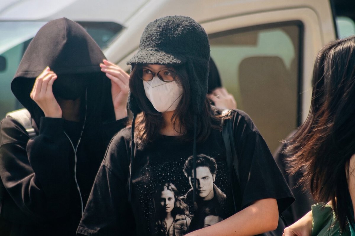 izalcul's tweet photo. OK Sip 😷👍 @Nachia_JKT48 
090726 Yogyakarta International Airport https://t.co/b97jy2Ax28