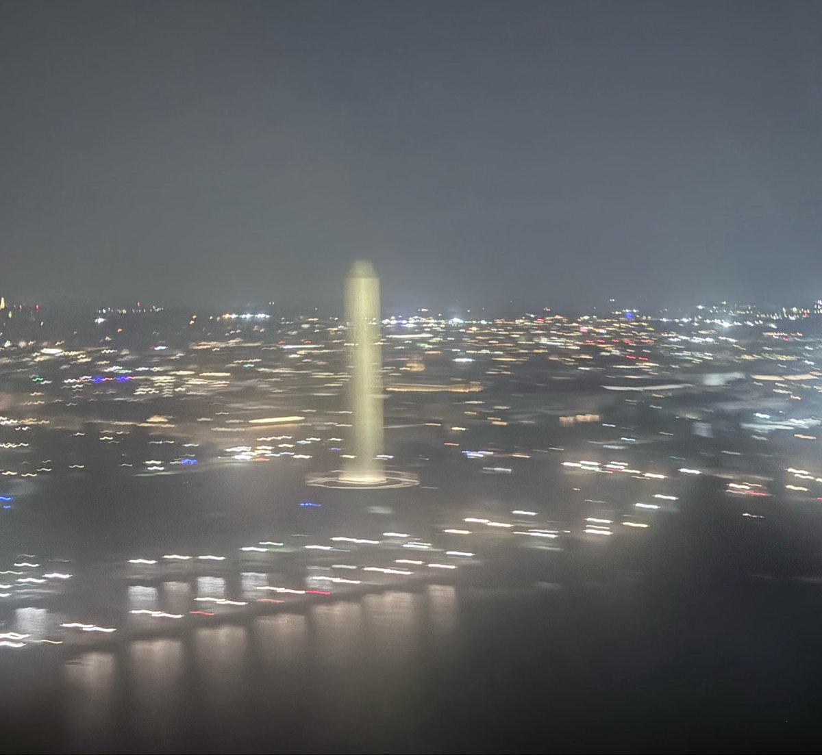 Gia_Santos_'s tweet photo. Blurry DC https://t.co/gkv5ZKb09w