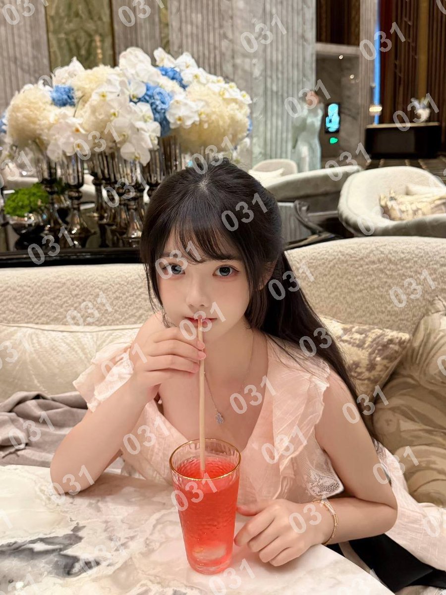dailey_tesia's tweet photo. 靖宇县
👉助理@francieleroman2
看上了请截图妹子便客服快速安排
#白山
#吉林
“欣逢盛世，当不负盛世，新时代的青年沐浴在新时代的春风里，我们要向着红旗指引的方向，以实干笃定前行，以奋斗开启未来” https://t.co/xMLfNSUnyw