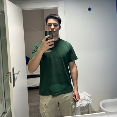 paulalba1997's tweet photo. #NuevaFotoDePerfil https://t.co/v88nGMmJty