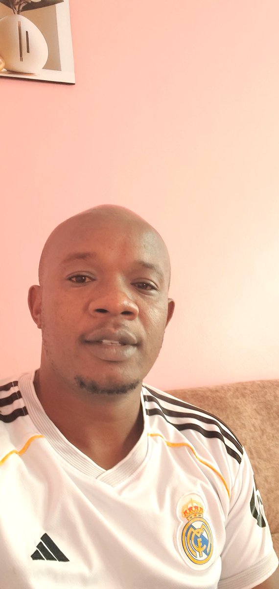 jeremi_sirumba's tweet photo. I am Jeremy Sirumba,the blood of the great Luanda Magere flows in my veins and Edwin Watenya Sifuna is my Presidente. https://t.co/pvLDB4oa5c