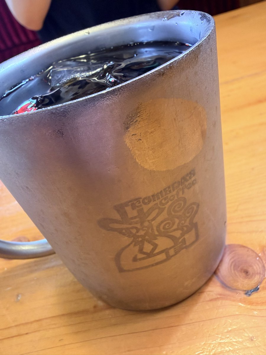 aaa_jfy's tweet photo. 久々にコーヒー飲んだ
優雅なお時間でした♡ https://t.co/IIAaDexYnH