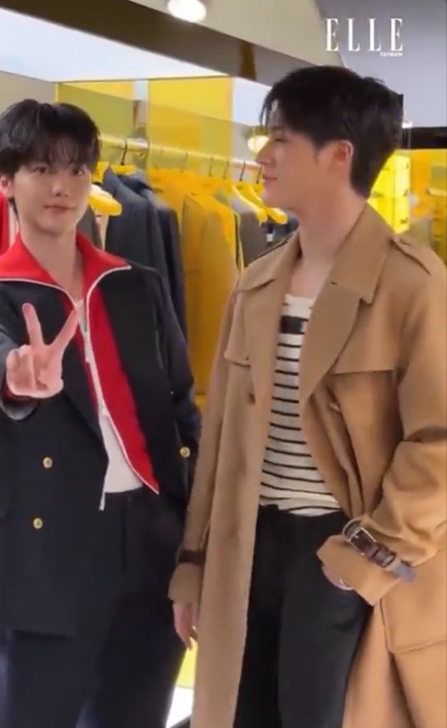 araiwaaa5's tweet photo. พี่ต้องเอาร่างนี้ออกโรงอีกแยะ ૮ .◜◡◝ ა

#OnitsukaTigerxJENO https://t.co/nVGQrvIxKc