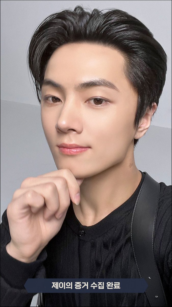 mycherryjay's tweet photo. hey.. you look like the love of my life https://t.co/EYIan2Nkgm