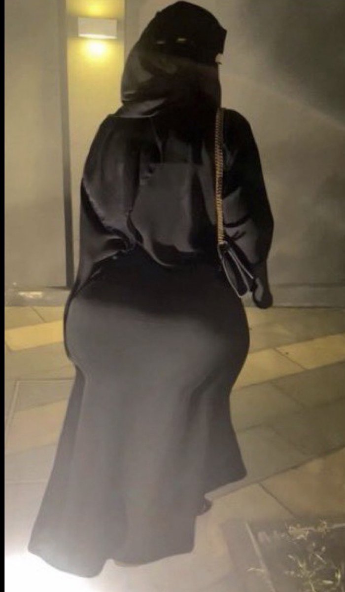 N8dmtr's tweet photo. ياخي لي كذا حريمنا لازم يضيقون العبايه عشان مكوتها تبان فاككك🇸🇦🇸🇦🔥😂 ههههههههههههههههههههههههههههههههههههههههههههههههههههههههههههههههههه https://t.co/pvf3SjKbY1