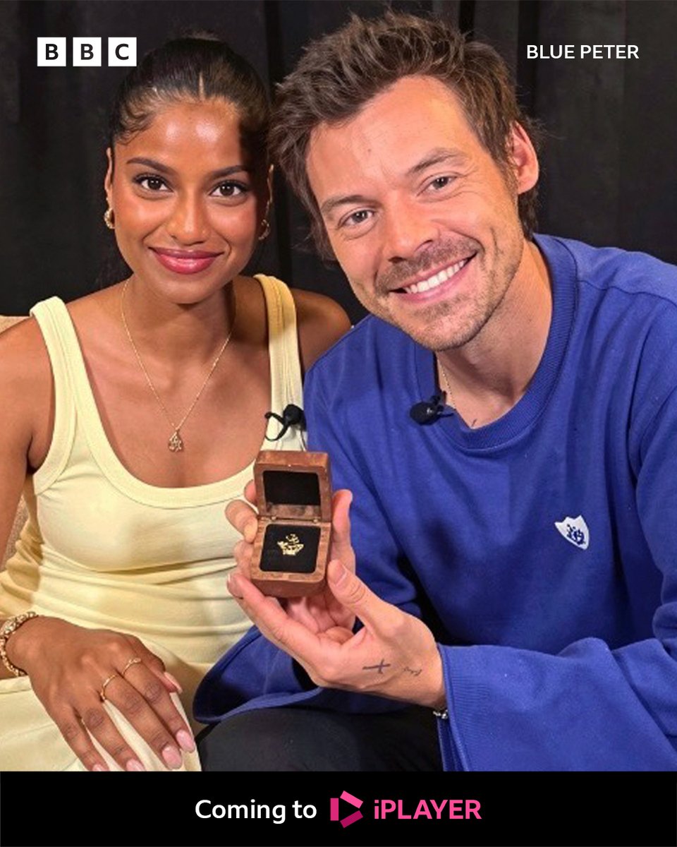bbcpress's tweet photo. Harry, you’re so Golden! ⭐ Congratulations to Harry Styles on receiving a gold Blue Peter badge

In recognition of his musical career, Harry received the badge backstage at his recording-breaking Wembley Stadium show

Read more ➡️ https://t.co/V678LFcHG0 https://t.co/725aMnl4mp