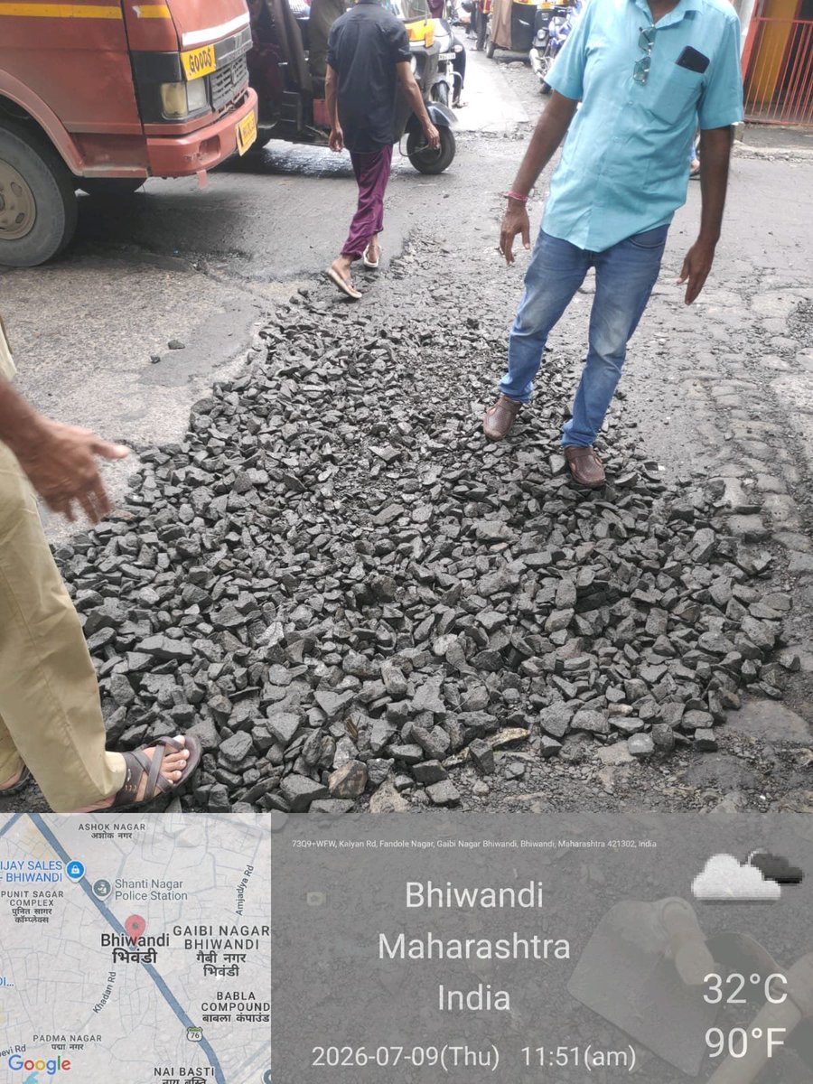 bncmcbhiwandi's tweet photo. भिवंडी निजामपूर शहर महानगरपालिका अंतर्गत प्रभाग समिती क्र. 02, येथील परिसरात रस्त्यांवरील खड्डे बुजविण्याचे काम सुरू आहे.
#bncmc #bncmcwork #roadwork #monsoonprecautions https://t.co/wrjzFmugXw