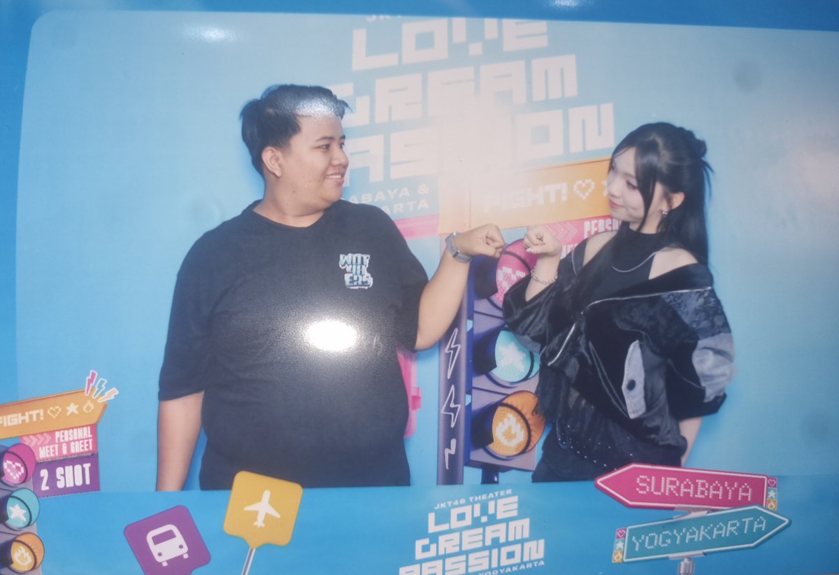 nurdisyah's tweet photo. akhirnya bisa menahan salting dari nona @Aralie_JKT48 https://t.co/fdOHRLimFr