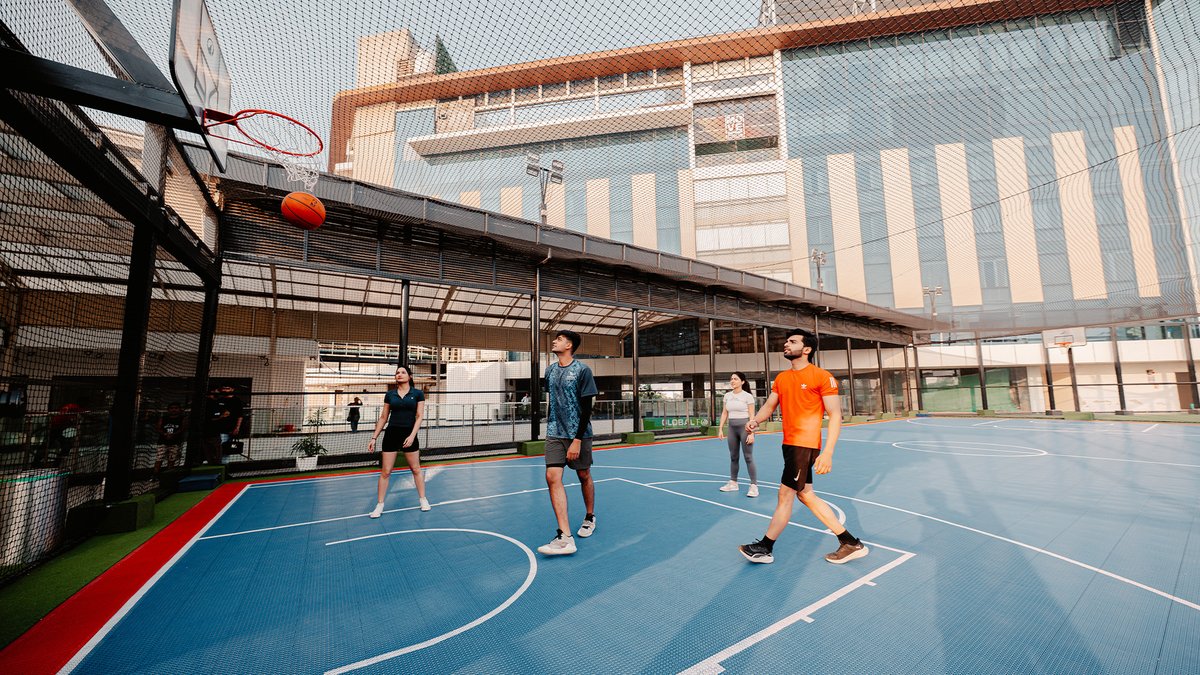 GlobalFoyer's tweet photo. Global Foyer Sports Club

🎟️ Book Now on District :https://t.co/N7wpVm6zyg

🏓 Pickleball
🏀 Basketball
⛸️ Skating
🏏 Box Cricket
⚽ Turf Football

🕙 Timing: 10:00 AM – 11:00 PM

📞 For bookings &amp; queries: 9319490975

📍 Global Foyer, Palam Vihar, Gurugram https://t.co/bXCxmk7gU3