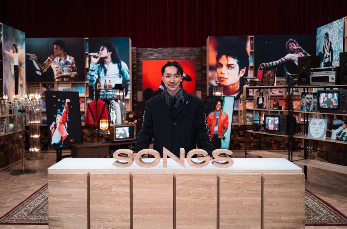 TAKAHIRO_UENO_'s tweet photo. 本日 7/9(木)22:00 NHK  #SONGS  @nhk_songs 

『KING OF POP #マイケル・ジャクソン 特集』

語り手として出演します。

マイケル が起こした“革命”について熱く注目します。

#大泉洋 さんと共に #西寺郷太 さん #森崎ウィン さん そしてTAKAHIROが語り尽くします。
 
私は、アメリカに渡る前、日本でのダンサーネームがマイケルでした。
渡米したのもマイケルジャクソンがグループでチャンスを掴んだ『NYC APOLLO THEATER』Amature Nightに挑戦するためでした。

現在私は、APOLLO THEATERのアジア・アンバサダーを務めています。

人生が大きく変わるきっかけをくださったマイケル。

この番組に携わられていただき光栄です。

今夜ぜひご覧ください:)

　　　　　　　　　　　　　　　TAKAHIRO（上野隆博）