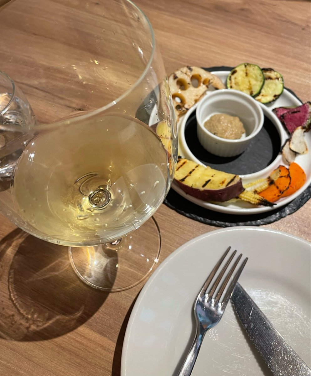 samewo_m's tweet photo. 仕事帰りに久しぶりに母上と一杯🍷☺️ https://t.co/jtPQ5cqKPI