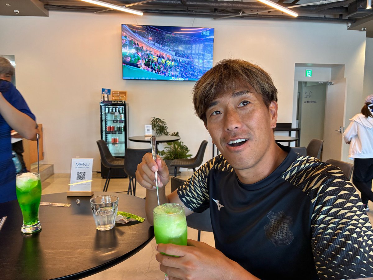 健康•元気アップ！プログラム」参加者の皆さんと、 ヴァンフォーレ甲府