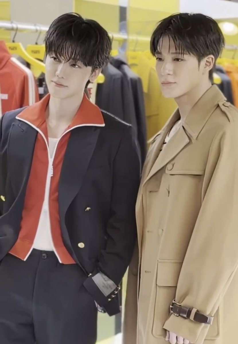 asinisnisa's tweet photo. ลุควันนี้ดูหล่อน่ารัก หล่อสะอาดกันมากๆเลย 🥹

#OnitsukaTigerxJENO 
#OnitsukaTigerxJAEMIN
#NCTJNJMxOnitsukaTiger https://t.co/bqYGoDRZrY