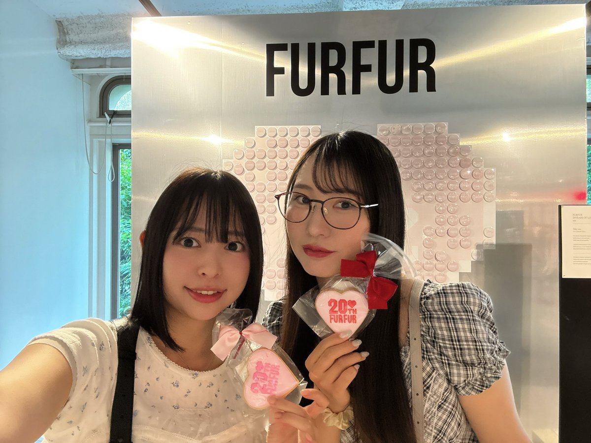 129Ym_afilia's tweet photo. かえちゃんとお洋服の受注会行ってきた💟秋冬もばっちりや！ https://t.co/V390RsFNrH