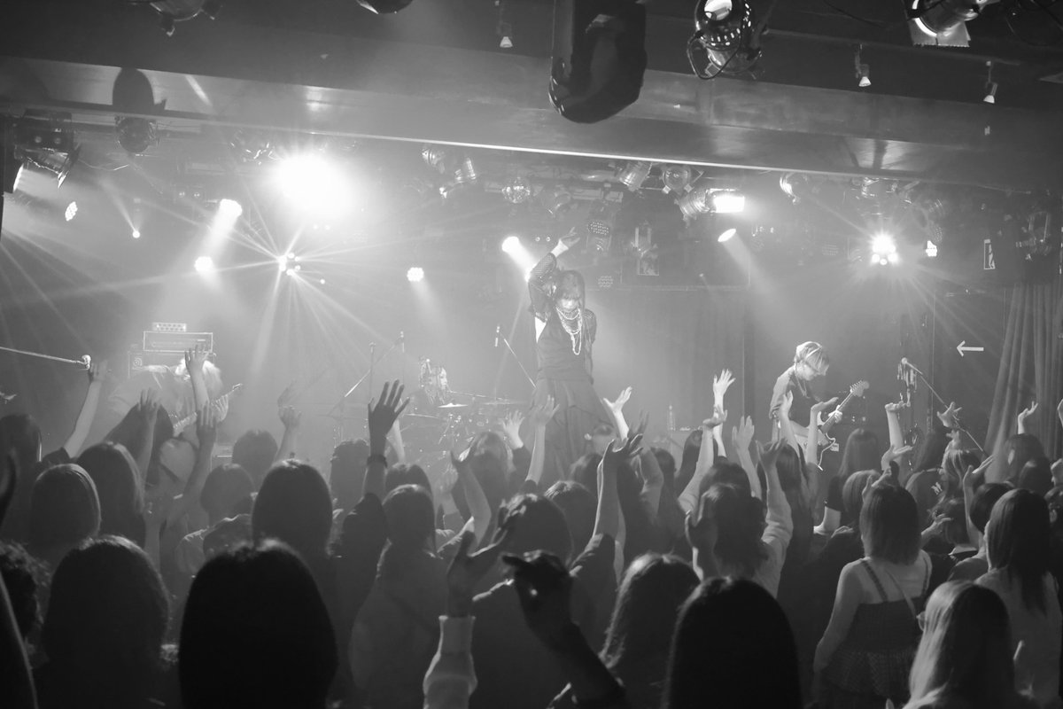 夜-yoru- official tweet media