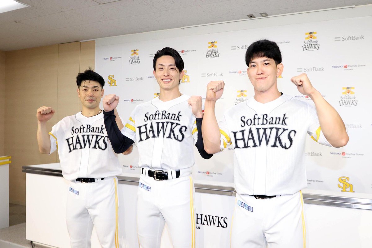 takafullc2's tweet photo. 【オールスター】

選手間投票の結果が発表！

近藤健介選手が新たにオールスターへ選出されました！

栗原陵矢選手と周東佑京選手もファン投票に続いて選出されています！

#sbhawks #鷹フル https://t.co/1T7BJbW4Cj