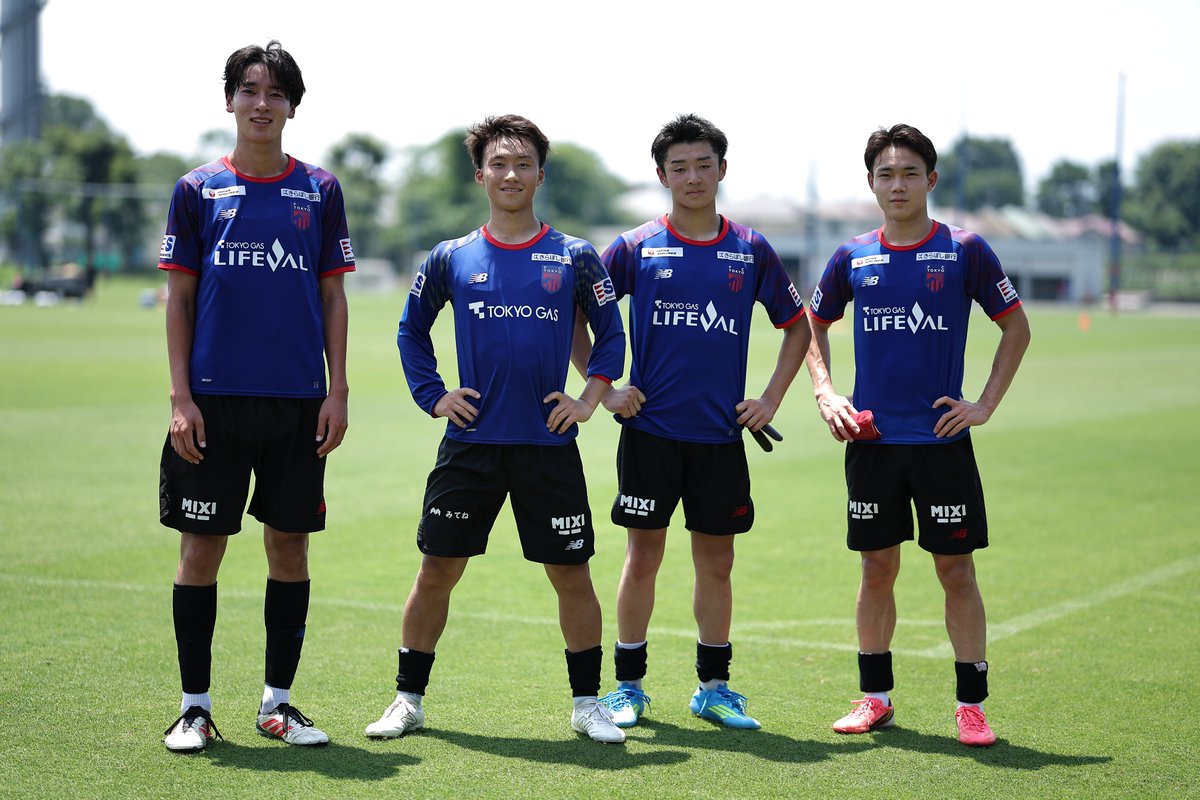 fctokyoofficial's tweet photo. 🔵🔴
年齢関係なく熱く切磋琢磨していきます🔥🔵🔴
#fctokyo #fctokyoU18 #tokyo https://t.co/KbzcwbEXER