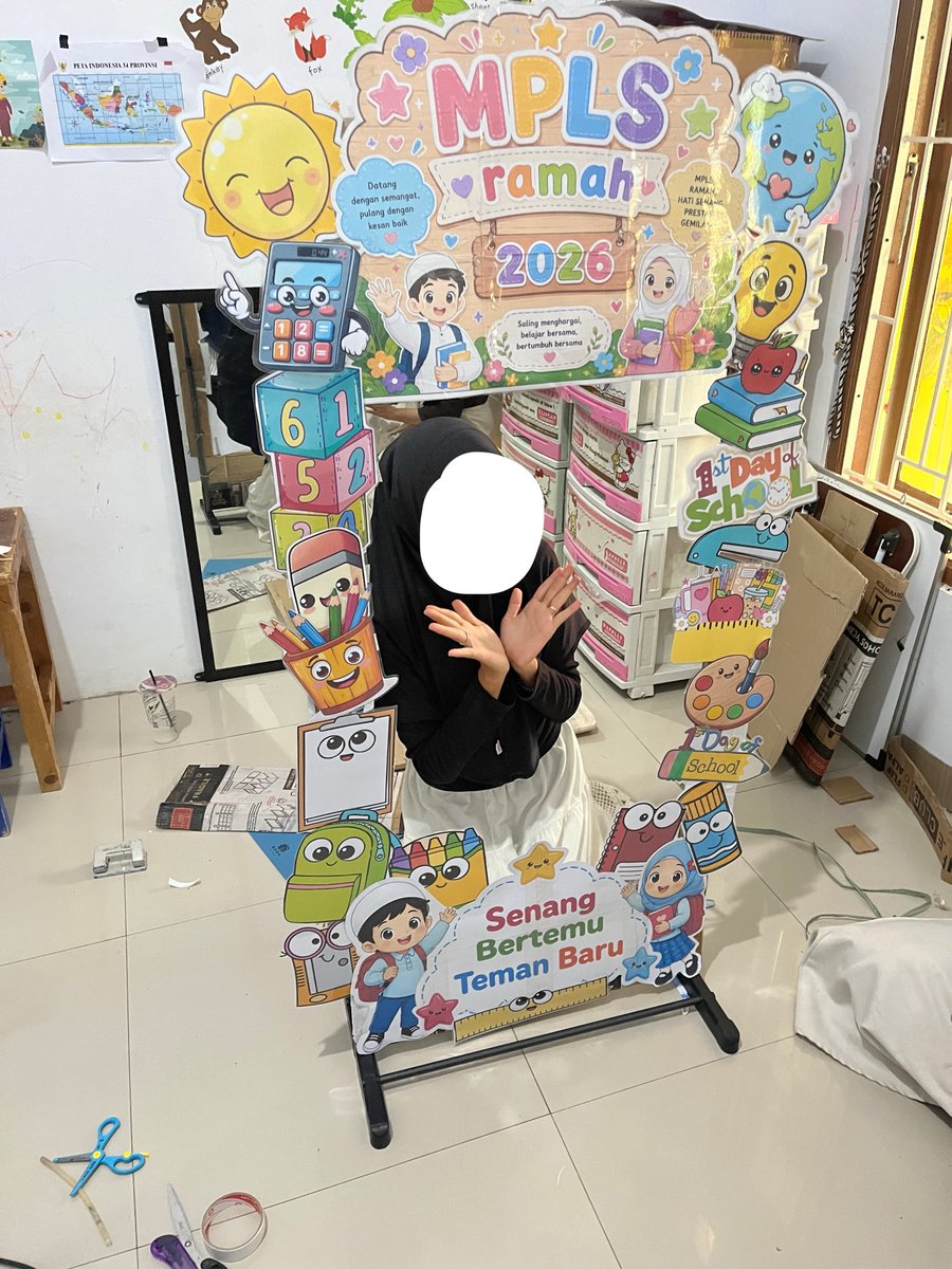 bilbonggg_'s tweet photo. Ini gua ngapainsi😭 https://t.co/dfCCKk0qpg