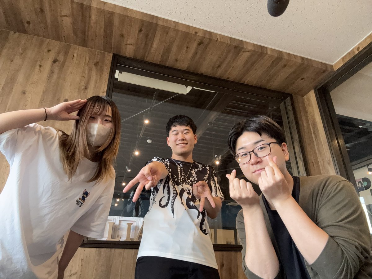 aba_radiosircle's tweet photo. ／
🗣️17時からは
 #ラジオでサークル始めてみました!? 
＼

本日はしゅーたとがっきーとはるなでお送りします！

トークテーマ「あなたの青春の香りは？」
コーナー「今日の食卓」

今日の食卓は最近流行りのスイーツのおはなしを！🍉

#FMあばしり https://t.co/hfxJG6zHBl