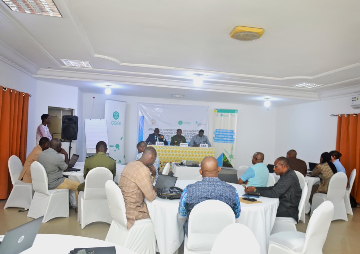 GGGI_TOGO's tweet photo. Depuis le 7 juillet 2026, les membres du Comité National d’Homologation (CNH), chargé d’autoriser des projets d’atténuation des émissions, et plusieurs experts nationaux, participent à un atelier de renforcement des capacités consacré aux différentes dimensions du marché carbone. https://t.co/x3fq8dm7lp