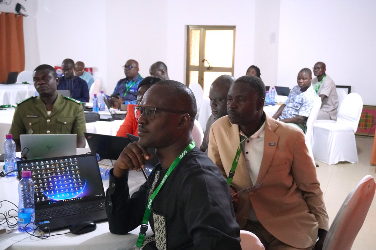 GGGI_TOGO's tweet photo. Depuis le 7 juillet 2026, les membres du Comité National d’Homologation (CNH), chargé d’autoriser des projets d’atténuation des émissions, et plusieurs experts nationaux, participent à un atelier de renforcement des capacités consacré aux différentes dimensions du marché carbone. https://t.co/x3fq8dm7lp