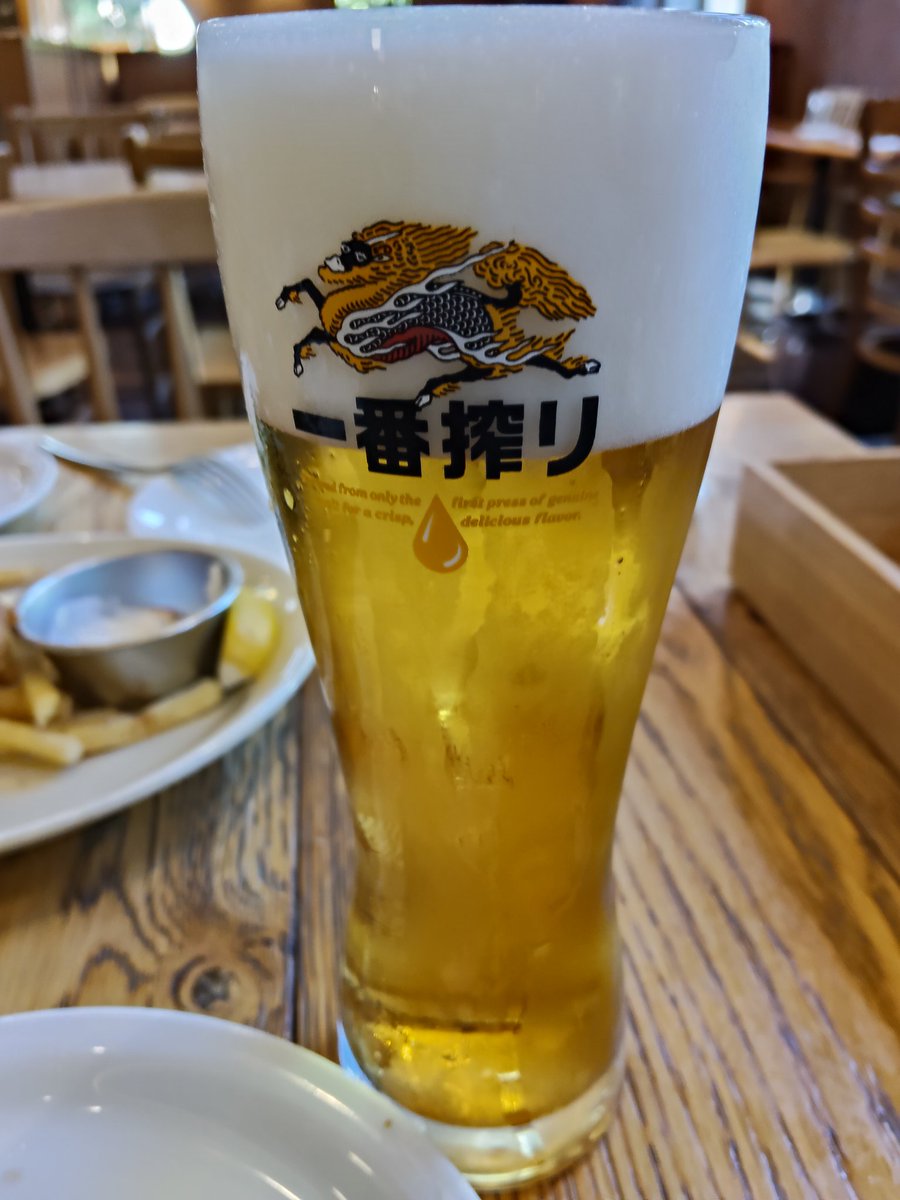 se2co3's tweet photo. さらに呑む🍻🤣 https://t.co/XjgVgtFj7f